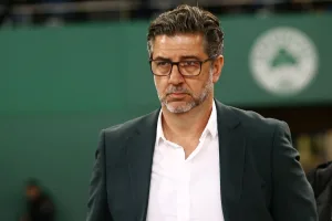 Παναθηναϊκός: Οι σκέψεις του Βιτόρια για την ενδεκάδα απέναντι στη Ρέιντζερς