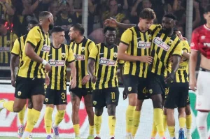 Την έβαλε στο τέρμα: Η ΑΕΚ μπήκε με τα… μπούνια στο δεύτερο ημίχρονο και πήρε το προβάδισμα (video)