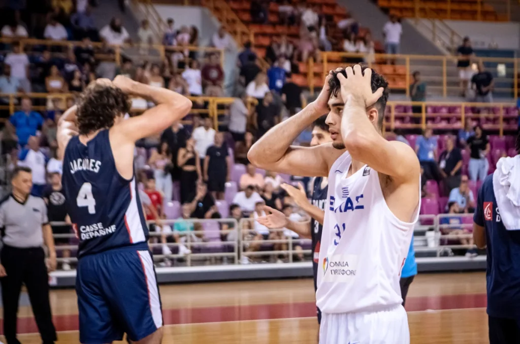 Η Εθνική Νέων που έπεσε στην παγίδα του συστήματος που την έθρεψε & οι θεμελιώδεις διαφορές με τους Γάλλους