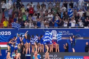 Δάκρυα χαράς και συγκίνησης: Έτσι πανηγύρισαν οι παγκόσμιες πρωταθλήτριες (video)