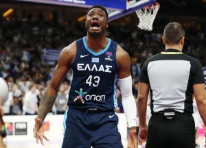 Θανάσης Αντετοκούνμπο, ο (πιο) πιστός στρατιώτης της Εθνικής: «Παρών» ακόμα κι όταν ήταν απών