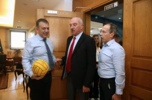 Τα πολλά λόγια έχουν αποδειχθεί… φτώχεια: Μήπως ήρθε η ώρα και για τις πράξεις;