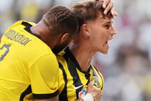 «Τρελό» 20λεπτο για την ΑΕΚ: Τρομερό σλάλομ Μάνταλου, «καυτός» Ρέλβας και… απάντηση! (video)