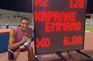 ΑΔΙΑΝΟΗΤΟΣ Καραλής «ξεπέρασε» τον εαυτό του & έγινε το Νο.4 όλων των εποχών! (video)