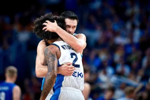 ΕΛΛΑΔΑΡΑ τα κατάφερες: Στο βάθρο σε Ευρωμπάσκετ για 6η φορά