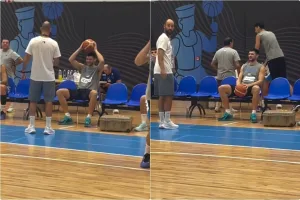 «Κάτσε ένα, κάτσε ένα»: Η προτροπή του Παπανικολάου στον Σπανούλη για τρίποντο, δεν έπιασε λόγω πλήθους (video)