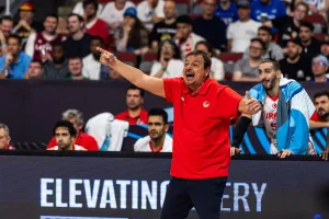 Γιατί η «AS» είδε στον Αταμάν κάτι από τον… Ζοσέ Μουρίνιο;
