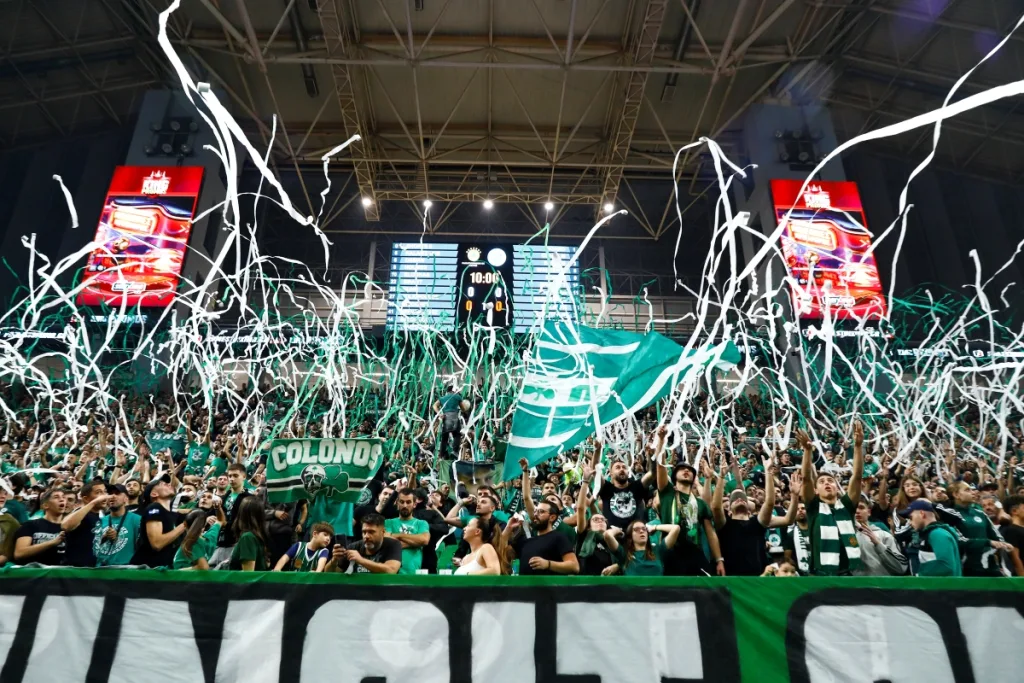 Οι φίλοι του Παναθηναϊκού έστειλαν μήνυμα αγάπης στο ΟΑΚΑ με ένα πανό (video)