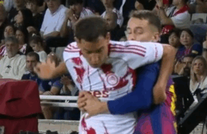 Η IFAB «τρέχει» την αλλαγή κανονισμού, μετά την αποβολή του Έσε στο Μπαρτσελόνα-Ολυμπιακός!