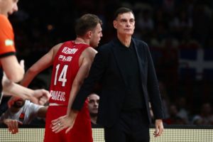 Ο Μπαρτζώκας στάθηκε στο «πρόβλημα», που θα έπρεπε να «αποφύγει» ο Ολυμπιακός