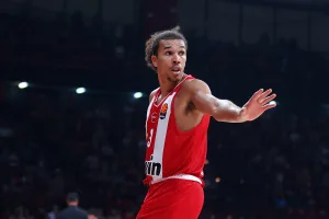 Ο Τάισον Γουόρντ εξήγησε στους Betarades γιατί δεν αγχώνεται για τον Ολυμπιακό (video)