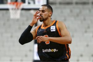 Η ΑΕΚ απέκτησε παίκτη που έκανε career high απέναντί της (video)