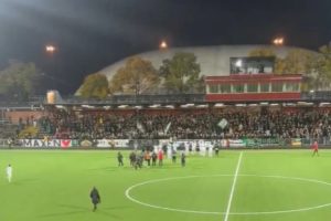 Ομάδα από τη Σουηδία βγήκε στην Ευρώπη μετά από 35 χρόνια και το πανηγύρισε με…. Αλκαίο (video)