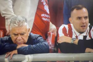 Τα συναισθήματα των φίλων του Ολυμπιακού σε ένα στιγμιότυπο