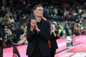 Η αναγκαιότητα στον Ολυμπιακό και τα νεότερα: Τι ισχύει για γκαρντ μετά τον τραυματισμό του Έβανς