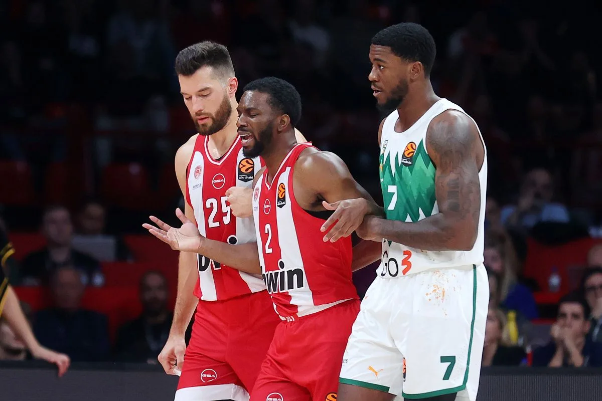 Κίναν Έβανς Ολυμπιακός Ζαλγκίρις Κάουνας