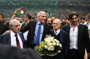 Η επιστροφή του βασιλιά Ομπράντοβιτς: Όταν σείστηκε το ΟΑΚΑ για τον Ζοτς (video)