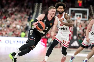 Το μπάσκετ «υποκλίθηκε» στο μπάσκετ: Η Ευρωλίγκα εξύμνησε παίκτη κι εκείνος «φωτογράφισε» άλλον