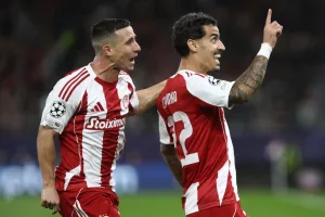 Ο Ολυμπιακός «έκρυψε» την μπάλα απέναντι στη Ρεάλ & ο Τσικίνιο έβαλε «φωτιά» στο Καραϊσκάκης! (video)