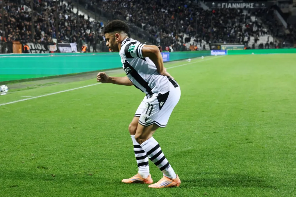 Ο Τάισον και ο «παππούς στα κάγκελα της Τούμπας»