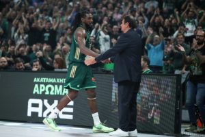 Ο Αταμάν έδειξε με τον τρόπο του παραμονή Φαρίντ