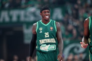 Κέντρικ Ναν είναι στο χέρι σου: Η απόλυτη πρωτιά και το all-time ρεκόρ που «βλέπει»