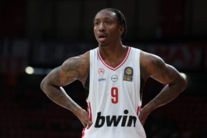 Ο Σέιμπεν Λι έφυγε κι έρχεται αλλαγή: Η κενή θέση που άφησε στον Ολυμπιακό για το πρωτάθλημα