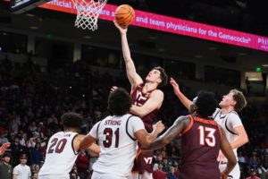 Πληθωρικός Αβδάλας άγγιξε το triple double μπροστά σε πλήθος σκάουτερ από το NBA