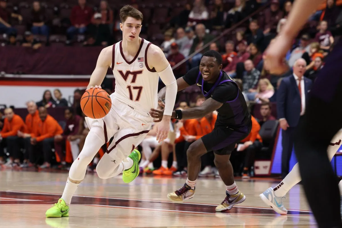 Νεοκλής Αδβάλας Βιρτζίνια Τεκ