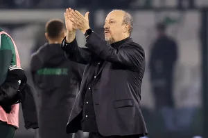 Ο Μπενίτεθ εξήγησε, γιατί ο Παναθηναϊκός εμφάνισε δύο «πρόσωπα», κόντρα στον Βόλο (video)