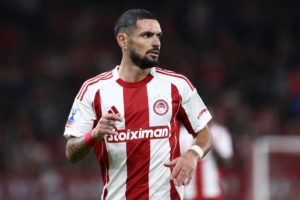 O Καρεμπέ «επιβεβαίωσε» τον δανεισμό του Καμπελά: Γίνεται συμπαίκτης του Ελ Αραμπί