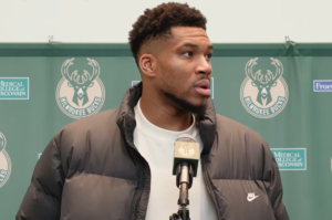 Ο Giannis ξεκαθάρισε το μέλλον του: «Ο ατζέντης μου μπορεί να μιλά με όποιον θέλει» (video)