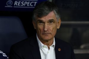 Η «ηρεμία» του Μεντιλίμπαρ και η… υπόκλιση σε όλους τους παίκτες του Ολυμπιακού