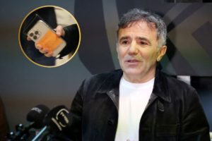 Ο πρώτος ανακοινώθηκε, έρχονται ακόμα δύο; Ο Μυστακίδης «αποκάλυψε» τις… προθέσεις του, με ένα χαρτάκι!