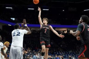 Άντρας στα 15 του, αποφασισμένος να πετύχει: Ο Έλληνας rookie της εβδομάδας με τον Παγκόσμιο πρωταθλητή πατέρα