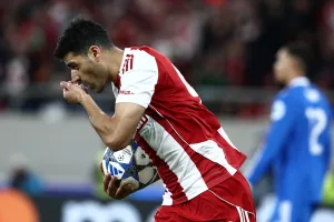 Κι όμως, ο 16ος ποδοσφαιριστής του Ολυμπιακού σε χρόνο συμμετοχής, είναι και ο δεύτερος σκόρερ του! (video)