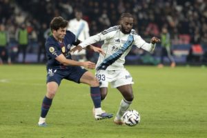 Η Παρί Σεν Ζερμέν αποκλείστηκε από ομάδα με λιγότερο από το 1/12 του μπάτζετ της