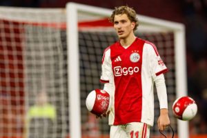 «Πώς βλέπουν τον Ολυμπιακό & η κατάσταση του Άγιαξ»: Ολλανδός δημοσιογράφος στο Ole για τη «μάχη» στο Άμστερνταμ