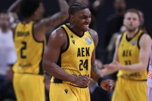 «Ο λόγος που είμαι εδώ…»: Ύμνοι Μπάρτλεϊ για Σάκοτα στους Betarades (video)