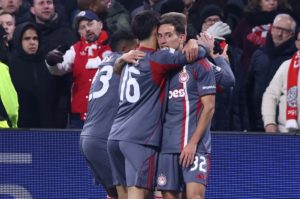 Το «παράδοξο» του Έσε, που «έστειλε» τον Ολυμπιακό στα Play Offs του Champions League! 