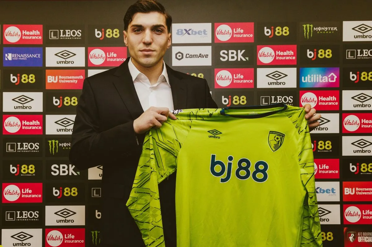 Χρήστος Μανδάς Μπόρνμουθ