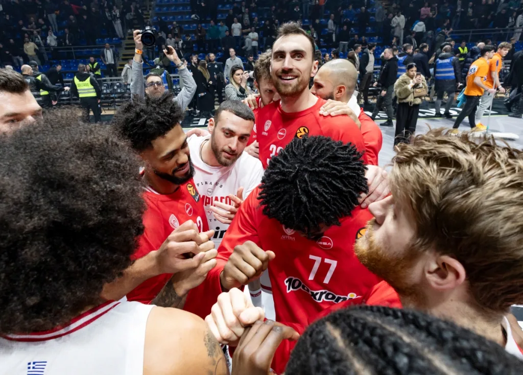 Ο Ολυμπιακός άγγιξε το ΑΠΟΛΥΤΟ ρεκόρ της ιστορίας του με την Παρτιζάν (video)