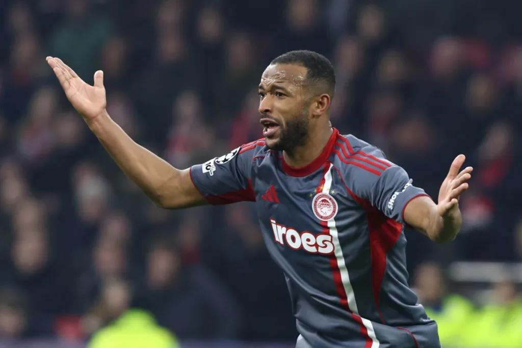 Σε ποια θέση βρίσκεται ο Ολυμπιακός, μετά τα πρώτα 45’ της τελευταίας αγωνιστικής του Champions League