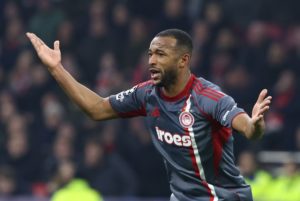 Σε ποια θέση βρίσκεται ο Ολυμπιακός, μετά τα πρώτα 45’ της τελευταίας αγωνιστικής του Champions League