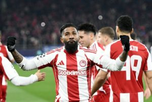 Η «έκπληξη» του Μεντιλίμπαρ, που «έφτιαξε» το πρώτο ημίχρονο στο Ολυμπιακός – Λεβερκούζεν (video)