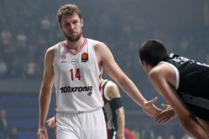 Ο Σάσα Βεζένκοφ έχει πάρει φόρα και «βλέπει» Top-10 της Euroleague: Πόσο πιθανή μοιάζει η κορυφή;