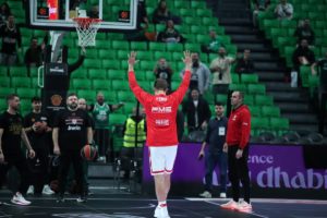 Το «πείραγμα» των φίλων του Παναθηναϊκού στον Σάσα Βεζένκοφ (video)