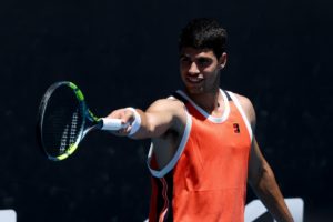 Τρομερό βίντεο προετοιμασίας του πιτσιρικά Αλκαράθ για την κορυφή με κάθε απίθανο τρόπο (video)