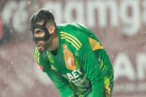 Έλληνας τερματοφύλακας «τρελαίνει» τους πάντες στη Ρουμανία & πάει να γίνει ο «παίκτης της σεζόν»!