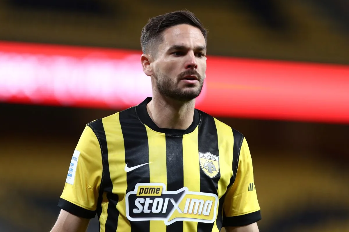 Γκατσίνοβιτς ΑΕΚ Λεβαδειακός